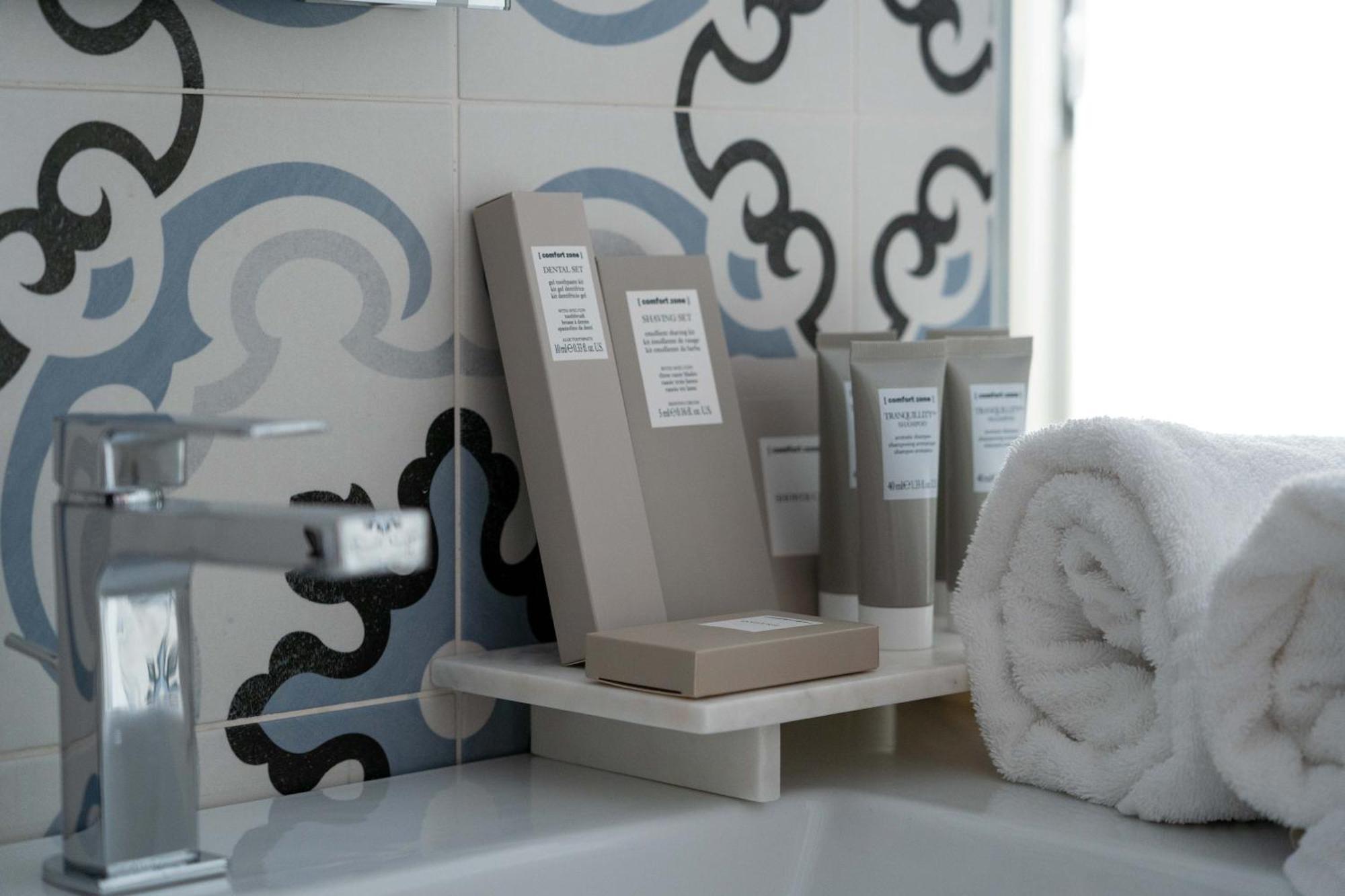 Le Tre Rondini Hotel Barletta Luaran gambar